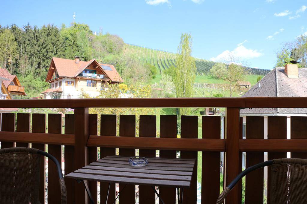 Hotel Domittner เคลิช ภายนอก รูปภาพ