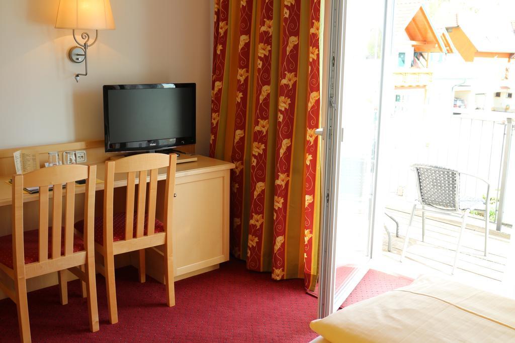 Hotel Domittner เคลิช ภายนอก รูปภาพ
