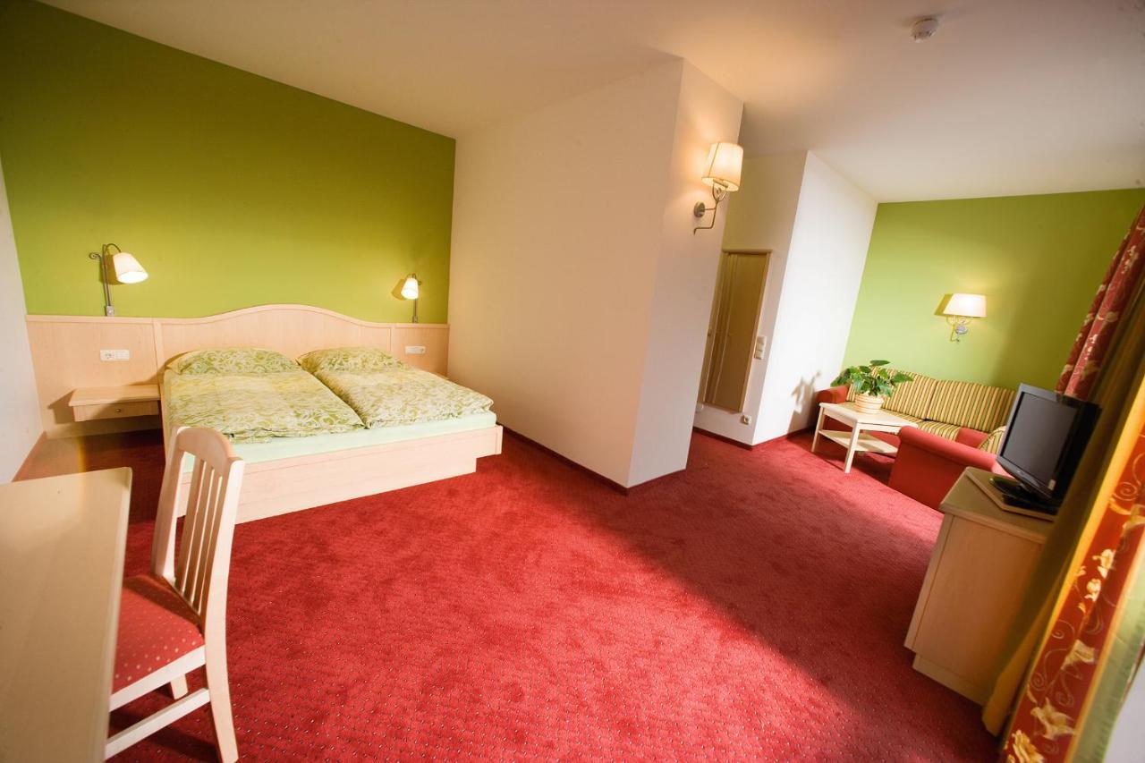 Hotel Domittner เคลิช ภายนอก รูปภาพ