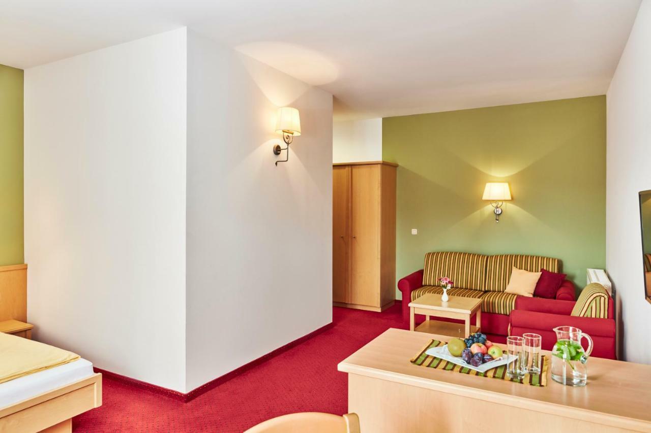 Hotel Domittner เคลิช ภายนอก รูปภาพ